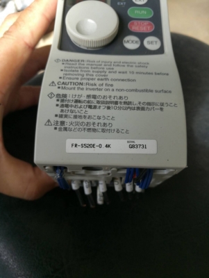1200 บ. ส่งฟรี083-2000058 LINE ID: line832923 อินเวอร์เตอร์ควบคุมความเร็วมอเตอร์ ยี่ห้อ MITSUBISHI FREQROL -S500 ขานด 400 W. (มีแค่ 10 ตัว ) 1200 บ. ส่งฟรี083-2000058 LINE ID: line832923 อินเวอร์เตอร์ควบคุมความเร็วมอเตอร์ ยี่ห้อ MITSUBISHI FREQROL -S500 ขานด 400 W. (มีแค่ 10 ตัว )