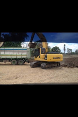 ขายkomatsu pc200-8