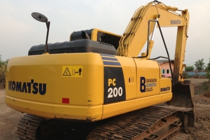 ขายkomatsu pc200-8
