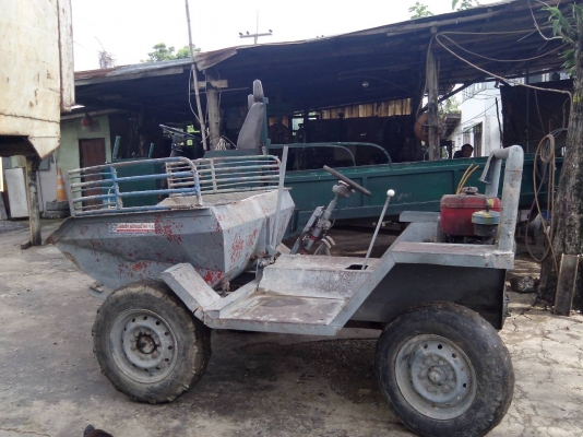 รถดั๊มเปอร์พร้อมใช้งาน