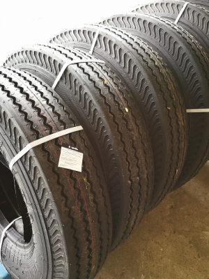 ยาง Apollo ขนาด 8.25-16 AMAR DLX (16 PR) ยาง Apollo ขนาด 8.25-16 AMAR DLX (16 PR)