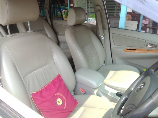 Toyota Innova 2.0 V
