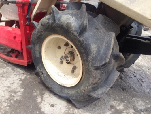 ราคาพิเศษ13,000 บาท รถเกี่ยวข้าวเดินตาม YANMAR YB301 รหัสสินค้า : 50103017 www.nihonmono.com