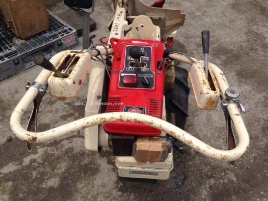 ราคาพิเศษ13,000 บาท รถเกี่ยวข้าวเดินตาม YANMAR YB301 รหัสสินค้า : 50103017 www.nihonmono.com