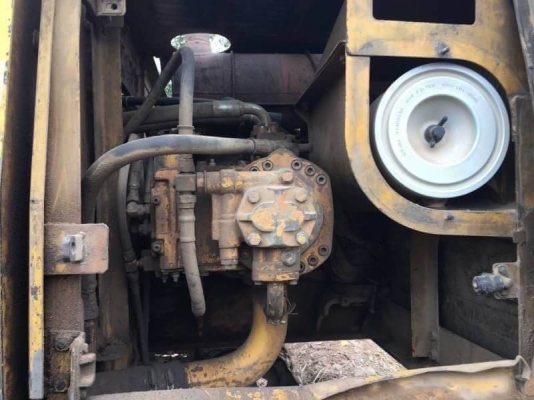 KOMATSU PC200-5 ไฟฟ้าครบ 585,000 บาท เครื่องดี ปั้มดี โช่หนา เอวแน่น ช่วงล่างเต็ม แอร์มี เอกสารเล่มทะเบียน  รถอยู่ จ.ร้อยเอ็ด โทร &amp;ไอดีไลน์ 0610710295