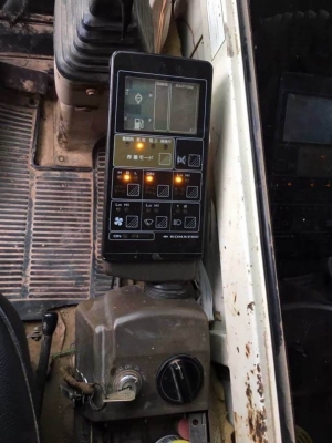 KOMATSU PC200-5 ไฟฟ้าครบ 585,000 บาท เครื่องดี ปั้มดี โช่หนา เอวแน่น ช่วงล่างเต็ม แอร์มี เอกสารเล่มทะเบียน  รถอยู่ จ.ร้อยเอ็ด โทร &amp;ไอดีไลน์ 0610710295