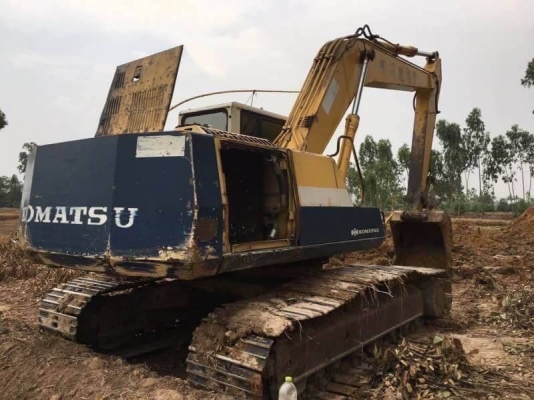 KOMATSU PC200-5 ไฟฟ้าครบ 585,000 บาท เครื่องดี ปั้มดี โช่หนา เอวแน่น ช่วงล่างเต็ม แอร์มี เอกสารเล่มทะเบียน  รถอยู่ จ.ร้อยเอ็ด โทร &amp;ไอดีไลน์ 0610710295