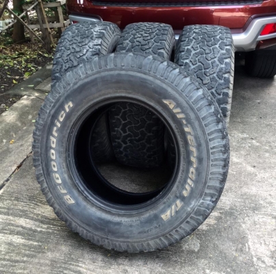 ขายถูก ยางBF AllTerrain 265 75 16 สภาพดี เเก้มสวย ดอกยังเหลือ