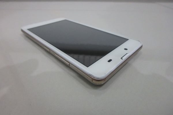 i-mobile i-style 712 สีขาว ไอโมบาย สภาพดี มีที่ชาร์ท ส่งฟรี