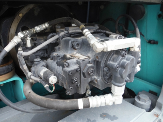 (ถึงไทยเร็วๆนี้ครับ) SK135SR-2 YY06  ปี2010  5,885ชม.สภาพสวยๆจากญี่ปุ่น ราคาไม่แพงครับ