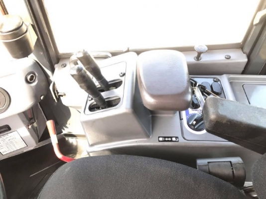 ขายรถตักล้อยาง KOMATSU WA320-6 ปี 2013 รถนอกนำเข้าจากญี่ปุ่น สภาพสวยพร้อมใช้ มีVDOการทำงานครับ