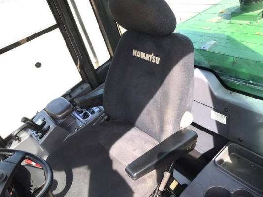 ขายรถตักล้อยาง KOMATSU WA320-6 ปี 2013 รถนอกนำเข้าจากญี่ปุ่น สภาพสวยพร้อมใช้ มีVDOการทำงานครับ