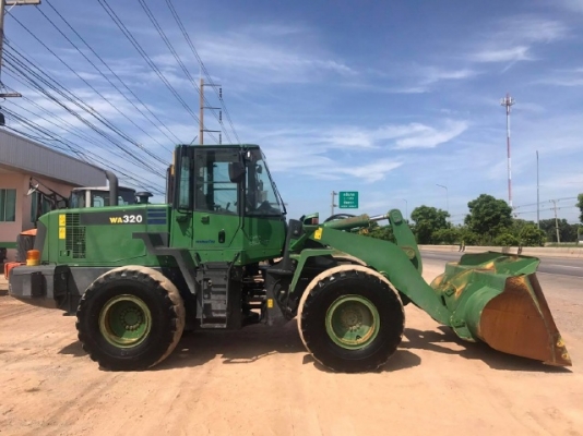 ขายรถตักล้อยาง KOMATSU WA320-6 ปี 2013 รถนอกนำเข้าจากญี่ปุ่น สภาพสวยพร้อมใช้ มีVDOการทำงานครับ