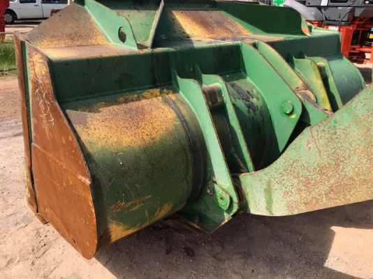 ขายรถตักล้อยาง KOMATSU WA320-6 ปี 2013 รถนอกนำเข้าจากญี่ปุ่น สภาพสวยพร้อมใช้ มีVDOการทำงานครับ