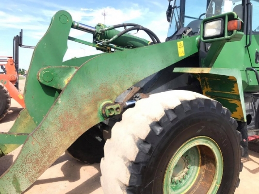 ขายรถตักล้อยาง KOMATSU WA320-6 ปี 2013 รถนอกนำเข้าจากญี่ปุ่น สภาพสวยพร้อมใช้ มีVDOการทำงานครับ