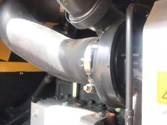 ขายรถตักล้อยาง KOMATSU WA320-6 ปี 2013 รถนอกนำเข้าจากญี่ปุ่น สภาพสวยพร้อมใช้ มีVDOการทำงานครับ