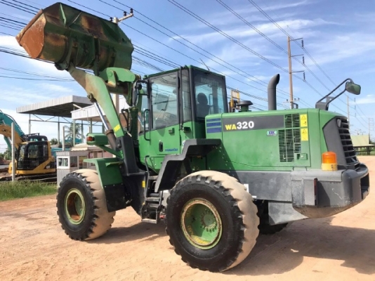 ขายรถตักล้อยาง KOMATSU WA320-6 ปี 2013 รถนอกนำเข้าจากญี่ปุ่น สภาพสวยพร้อมใช้ มีVDOการทำงานครับ