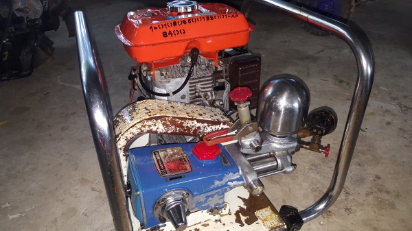 ปั้มอัดฉีดเครื่อง รูน้ำเข้า 6 หุน พร้อมใช้งาน