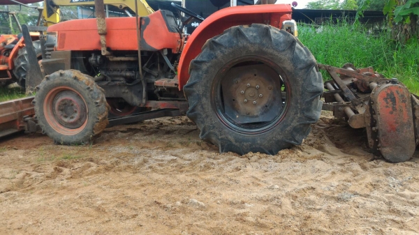 ขายรถไถ KUBOTA L4508 พร้อมดันหน้า โรตารี่ ขายรถไถ KUBOTA L4508 พร้อมดันหน้า โรตารี่