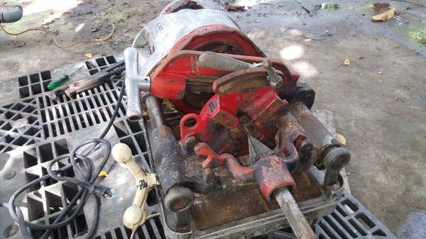 เครื่องต๊าปเกลียว ไฟ 110 v ไฟญี่ปุ่น