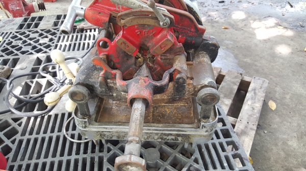 เครื่องต๊าปเกลียว ไฟ 110 v ไฟญี่ปุ่น