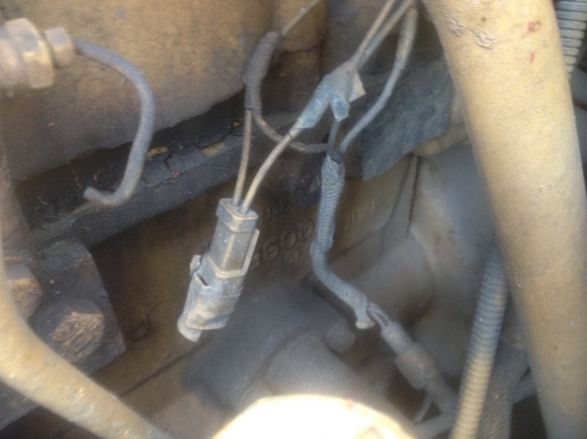 ขาย 495,000 บาท CATTERPILAR D4H ตีนเป็ด เครื่องดี เกียร์ดี โซ่หนา สภาพพร้อมใช่ เอกสารเล่มทะเบียน ขาย 495,000 บาท CATTERPILAR D4H ตีนเป็ด เครื่องดี เกียร์ดี โซ่หนา สภาพพร้อมใช่ เอกสารเล่มทะเบียน