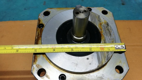 2,500 บ. ส่งฟรี083-2000058  LINE ID: line832923 ACเซอร์โวมอเตอร์FANUC รุ่น is8/4000  ขนาด 2.5 KW.  ถอดจากเครื่องจักรมา (มี 8 ตัว)