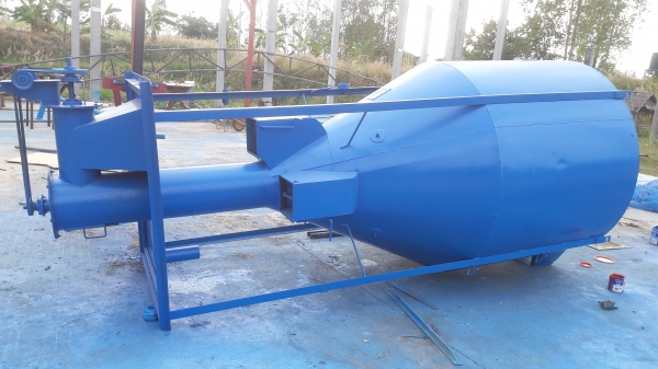 ขาย ถังผสมปุ๋ย อาหารสัตว์ ขนาด 2.5 ตัน มือสองขายถูก 083-1409216  line.rungroch999