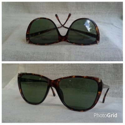 แว่นตาอ็อพทิล 'นอส - มือหนึ่ง' โมเดลแคทอายส์ที่ 'เท่' และ 'คลาสสิค' ที่สุดในโลก Vintage SAPHIRA handmade in Germany บิ๊กไซซ์! แว่นตาอ็อพทิล 'นอส - มือหนึ่ง' โมเดลแคทอายส์ที่ 'เท่' และ 'คลาสสิค' ที่สุดในโลก Vintage SAPHIRA handmade in Germany บิ๊กไซซ์!