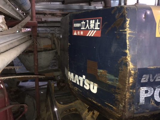 Komatsu PC60-6 เก่านอก มีอุปกรณ์ สองชุด บูมยาวและบูมสั้น แทรคเหล็กและแทรคยาง พร้อมลุย