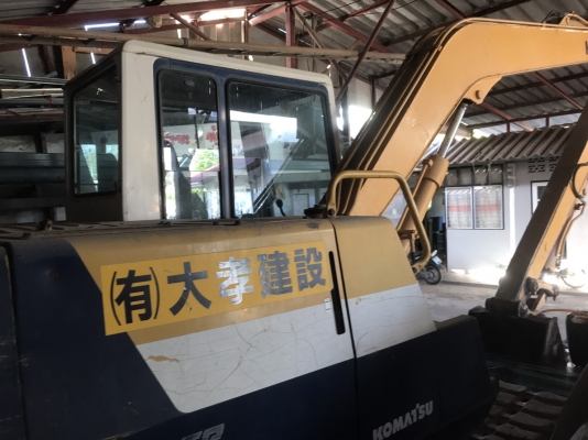 Komatsu PC60-6 เก่านอก มีอุปกรณ์ สองชุด บูมยาวและบูมสั้น แทรคเหล็กและแทรคยาง พร้อมลุย
