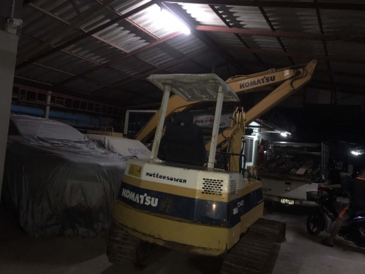 Komatsu PC40-6 เก่านอก มีอุปกรณ์ครบ แถมรถลากหนึ่งชุด พร้อมลุย