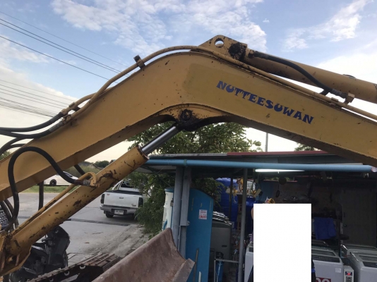 Komatsu PC40-6 เก่านอก มีอุปกรณ์ครบ แถมรถลากหนึ่งชุด พร้อมลุย