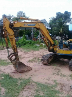 ขายด่วน KOMATSU PC40-6 สภาพพร้อมใช้งาน เครื่องปั้มดี โซ่ช่วงล่างสวย เอกสารสัญญาซื้อขาย สนใจสอบถาม 093-0764943 088-3223272