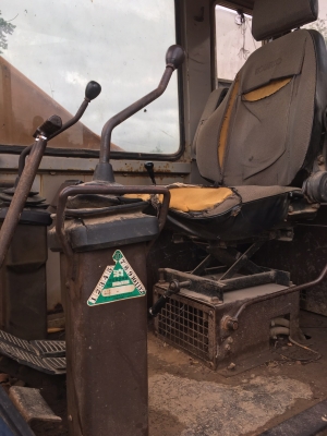 ขายด่วน KOBELCO SK120MART I สภาพเก่านอก พร้อมใช้งาน เครื่องปั้มดีเยี่ยมสภาพสวย ช่วงล่างเต็ม รถพร้อมใช้งาน เก่านอก2ปี เอกสารใบอินวอยซ์ สนใจสอบถาม 093-0764943  088-3223272