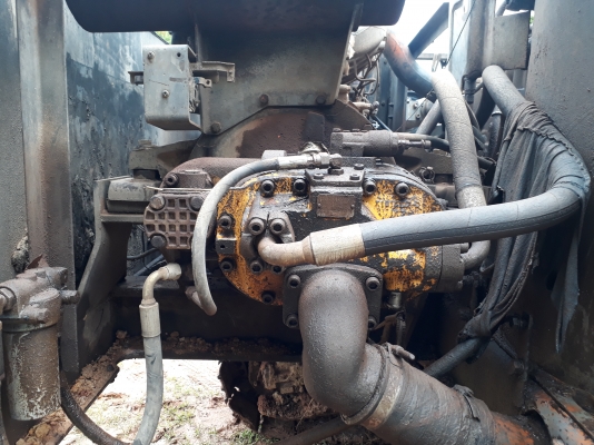 ขายด่วน HITASHI EX200-2สภาพสวยพร้อมใช้งาน เครื่องปั้มดีเยี่ยม โซ่ช่วงล่างสวย เครื่องเดิมปั้มเดิม รถทำงานไม่โหลด พร้อมลุยงาน สนใจสอบถาม 093-0764943  088-3223272