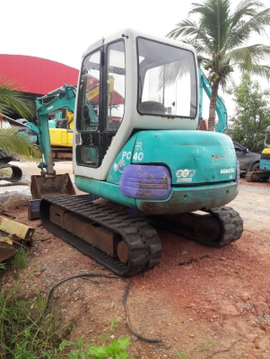 ขายKOMATSU  PC40-7E  เก่าญี่ปุ่นแท้  มีลายแย๊ก เครื่องดำ  สภาพสวย  เดิมๆๆ   6,xxx   ชั่วโมง  เครื่องปั๊มดี  ลองระบบกันได้ทุกวัน  โทร  089-3818694 ดวงนภา