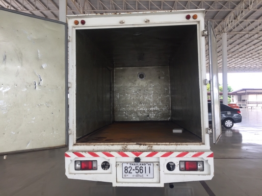 6ล้อ ISUZU NMR130 ปี2555.