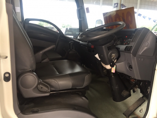 6ล้อ ISUZU NMR130 ปี2555.