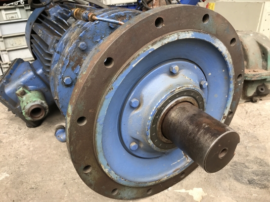 ขายมอเตอร์เกียร์หน้าแปลน Cycro drive Sumitomo 30HP. 380V made in Japan อัตราทด 1:17 สภาพดีเดิมๆ พร้อมใช้งาน