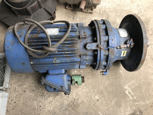 ขายมอเตอร์เกียร์หน้าแปลน Cycro drive Sumitomo 30HP. 380V made in Japan อัตราทด 1:17 สภาพดีเดิมๆ พร้อมใช้งาน