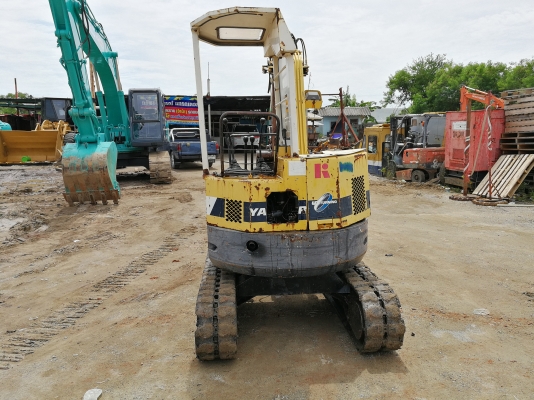 ขายครับYANMAR B2X สภาพสวยๆๆครับ ชั่วโมงต้องครับ รถขุดเล็กกะทัดรัด ราคาไม่แพงครับ สนใจติดต่อ โทร.0851562314 k.บอย