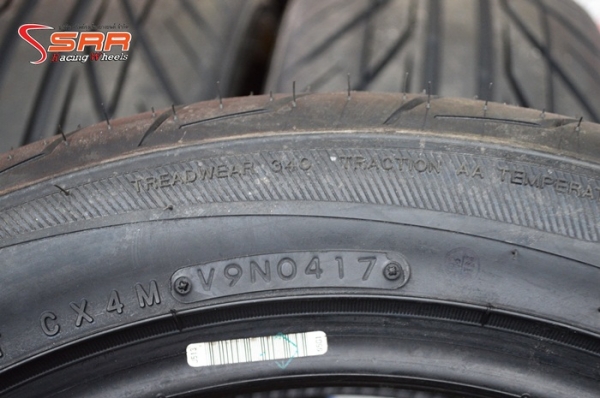 TOYO TM1 215/50ZR17 ปี17 เส้นละ 4,900 บาท