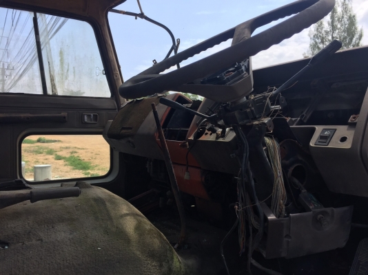 ขายซาก6ล้อหัวลาก(ช่วงรถดั้ม)ไม่มีเล่ม เครื่องกียร์ ช่วงล่าง สวย