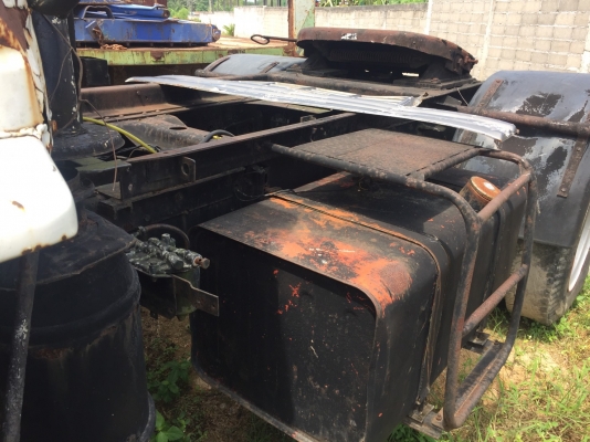 ขายซาก6ล้อหัวลาก(ช่วงรถดั้ม)ไม่มีเล่ม เครื่องกียร์ ช่วงล่าง สวย