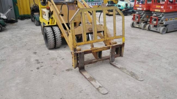 รถตัก KOMATSU SD15-3 จาก280,000 เหลือ 249,000 บาท รหัสสินค้า : 81004662 www.nihonmono.com