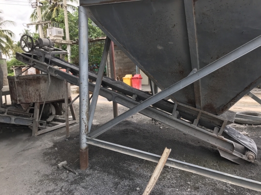 เครื่องอัดอิฐบล็อกระบบไฮดรอลิก 4 ก้อน