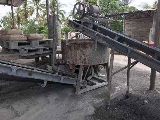 เครื่องอัดอิฐบล็อกระบบไฮดรอลิก 4 ก้อน