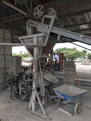 เครื่องอัดอิฐบล็อกระบบไฮดรอลิก 4 ก้อน