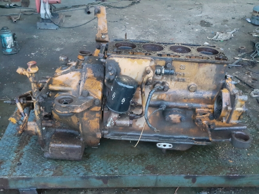 เครื่องยนต์ KOMATSU 4D94-2 ไม่มีฝาสูบ